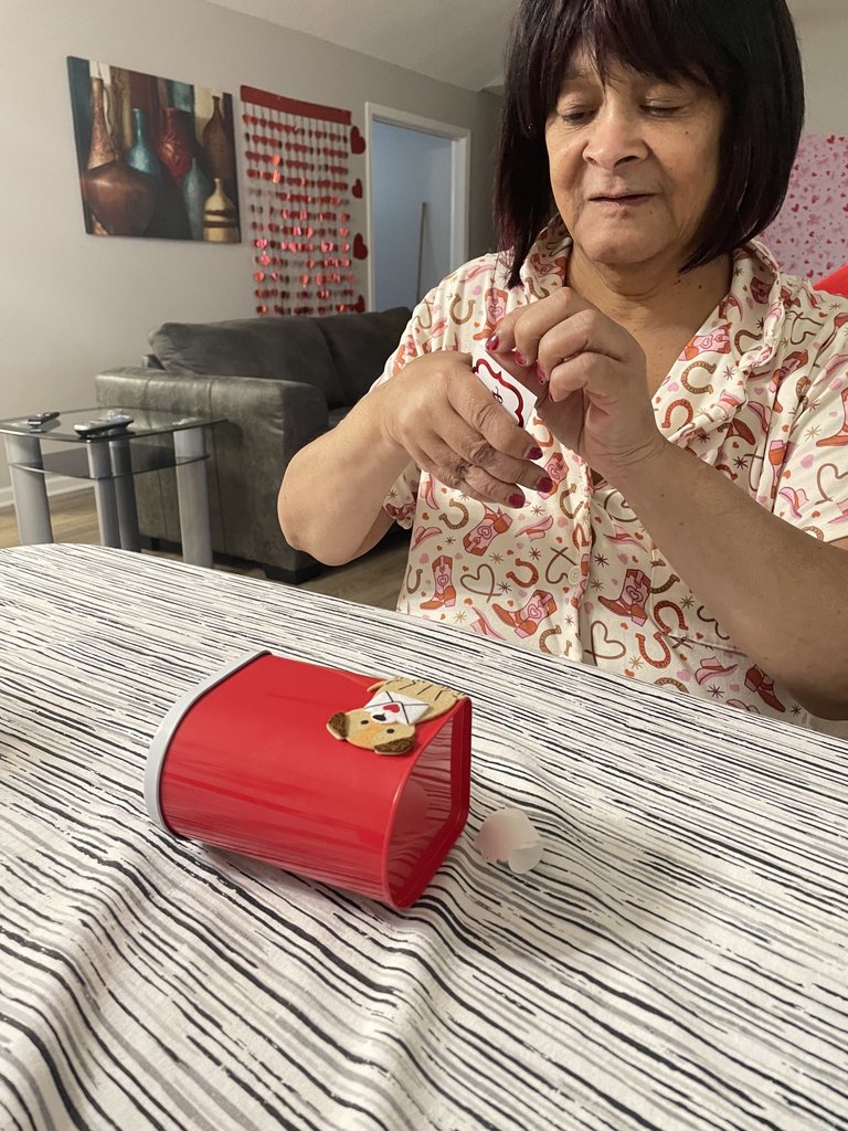 lady making a mailbox