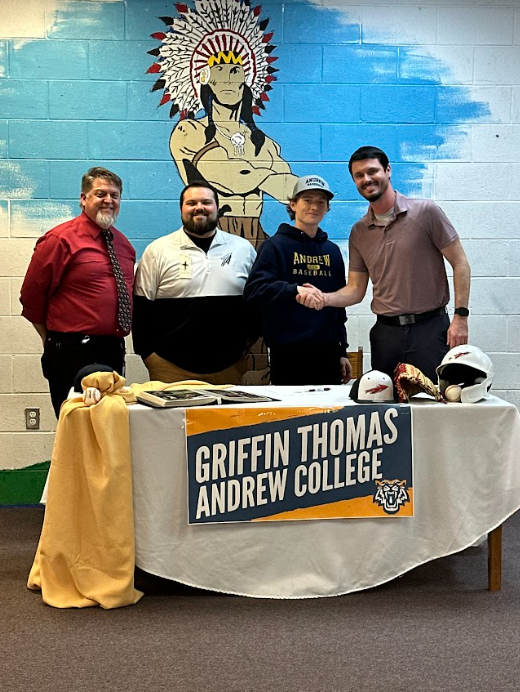 Griffin with coaches