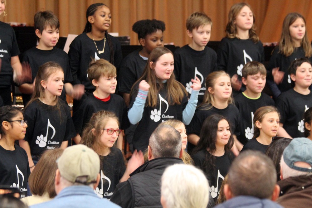 Grade four chorus singing