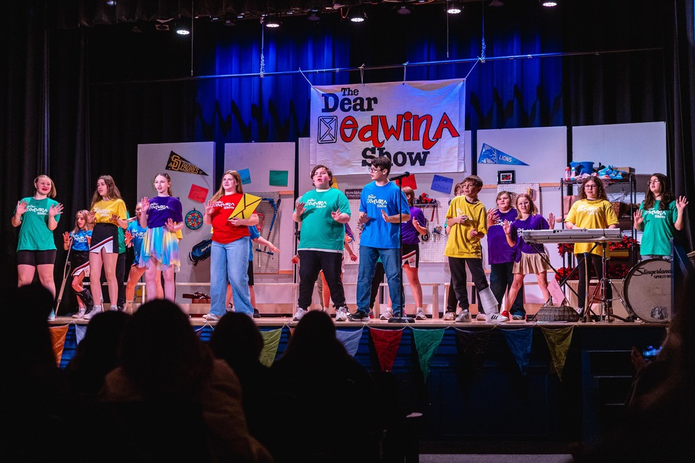 cast od Dear Edwina JR on stage