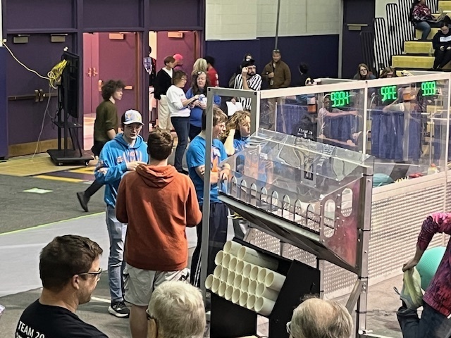 robotics team competing