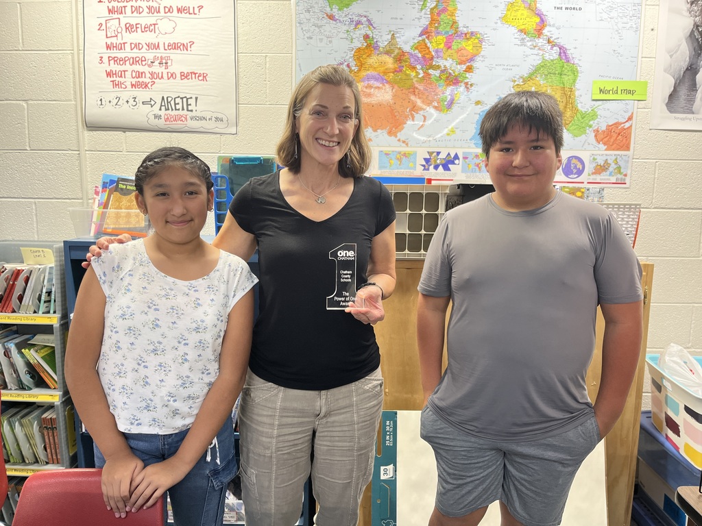 Wendi Pillars and Students