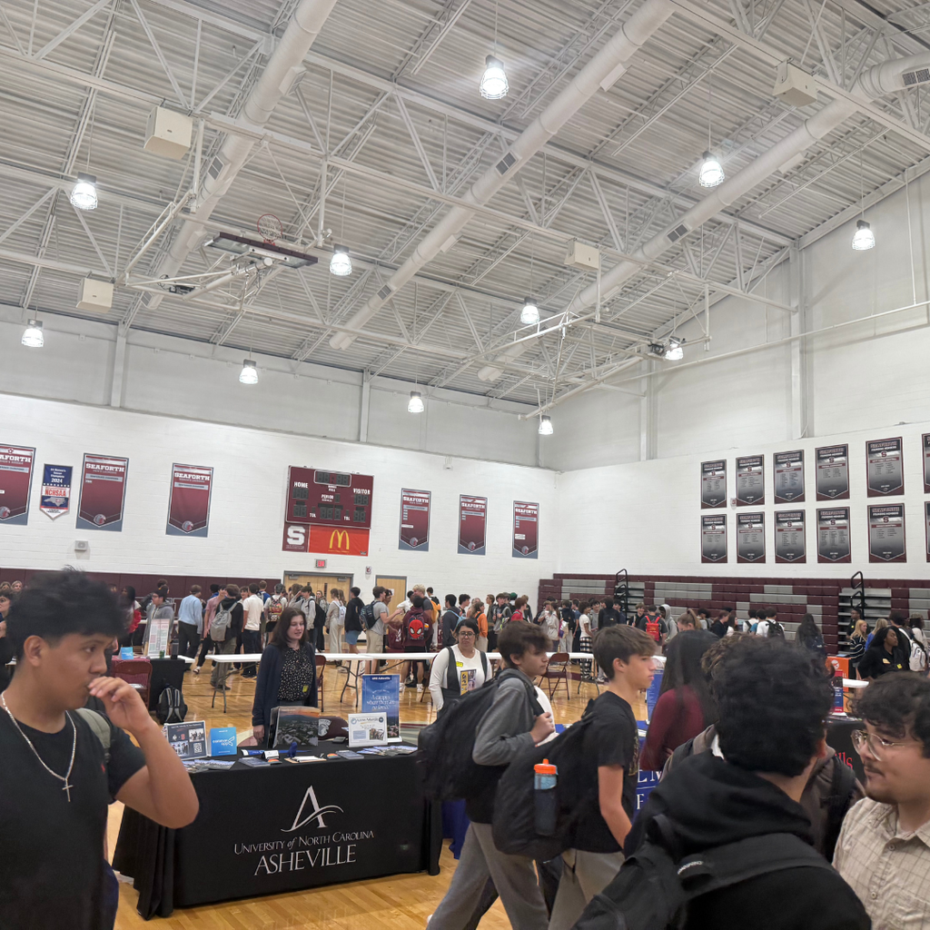 Last week, Seaforth High School welcomed representatives from colleges and universities across the region for an incredible College Fair! 💙💚 Students had the opportunity to explore postsecondary options, ask questions, and make connections to help shape their future paths. From community colleges to major universities, the event was packed with possibilities! A big thank-you to our Seaforth staff, counselors, and college representatives for making this event such a valuable experience for our students. #OneChatham #ElevateChatham