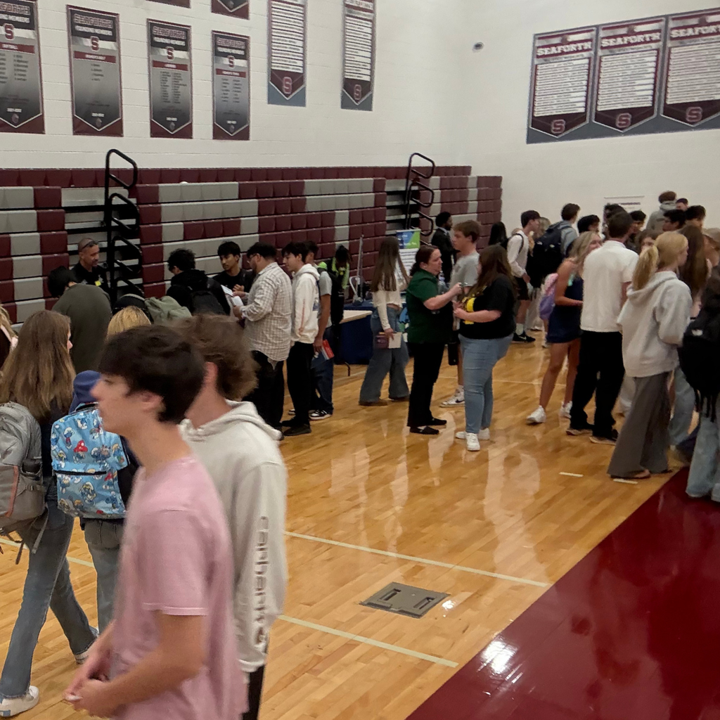 Last week, Seaforth High School welcomed representatives from colleges and universities across the region for an incredible College Fair! 💙💚 Students had the opportunity to explore postsecondary options, ask questions, and make connections to help shape their future paths. From community colleges to major universities, the event was packed with possibilities! A big thank-you to our Seaforth staff, counselors, and college representatives for making this event such a valuable experience for our students. #OneChatham #ElevateChatham
