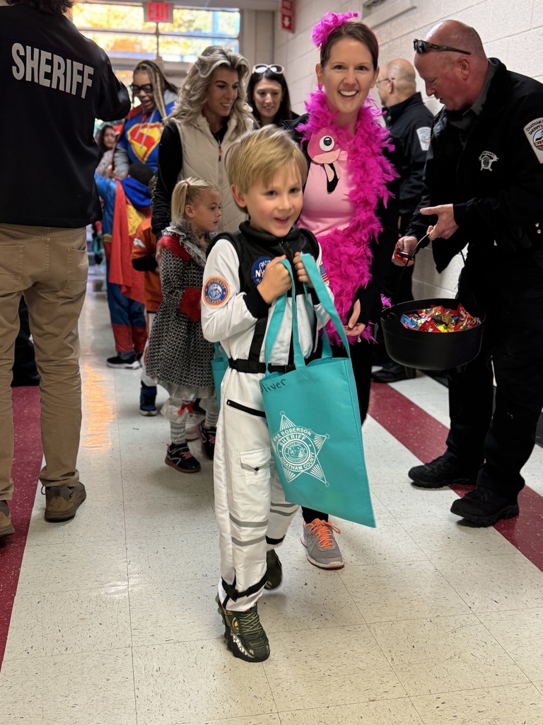 PES Halloween Parade