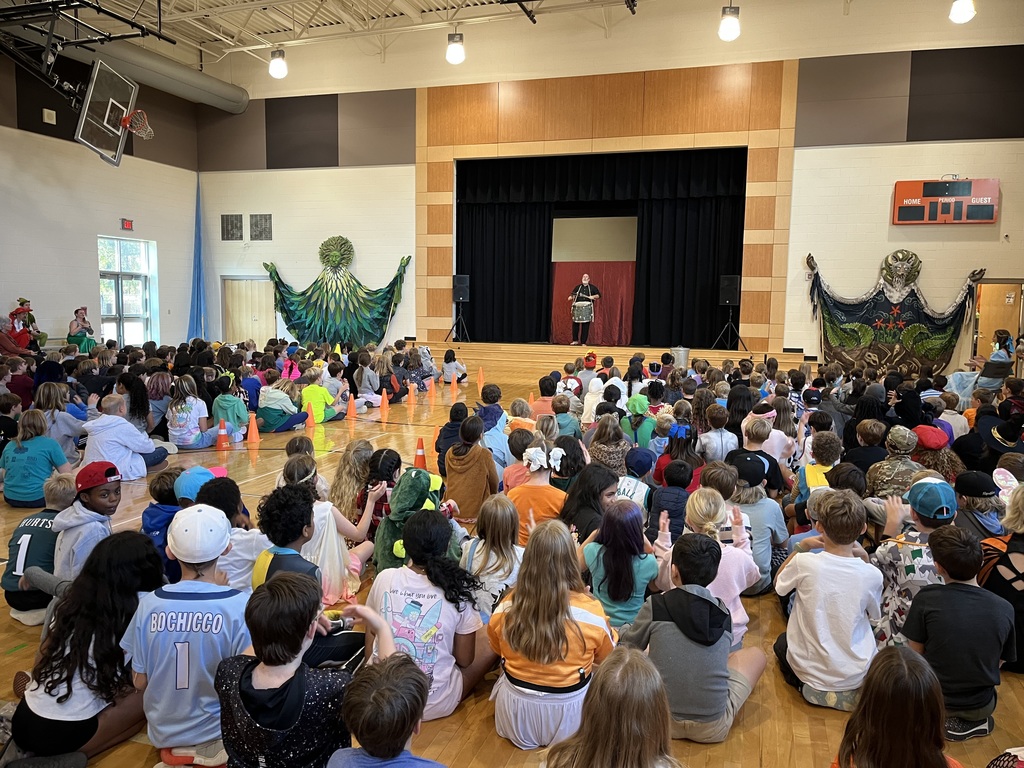 Paperhand Puppet Performance