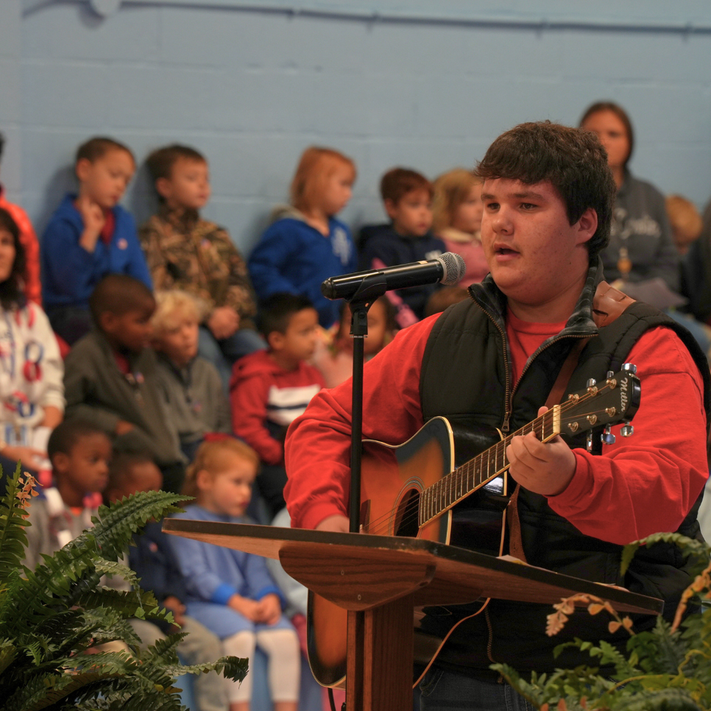 🇺🇸 Today, Silk Hope School continued its proud annual tradition of honoring the brave individuals who have served our country. The Veterans Day Celebration brought together students, staff, families, and community members to say thank you to the service members who have given so much.  From heartfelt student tributes to powerful moments of recognition, the event was a beautiful reminder of the courage and sacrifice that defines our veterans. We are so grateful for their service, and for the opportunity to show our appreciation as a school community.  #OneChatham #ElevateChatham #VeteransDay