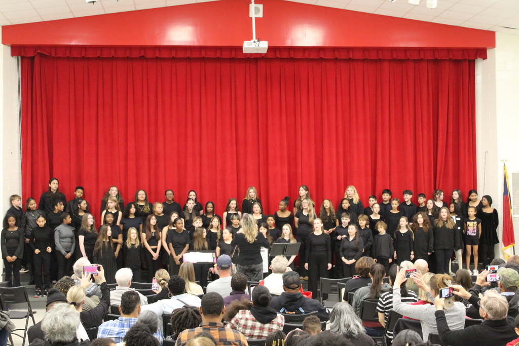 Last night, the talented students of George Moses Horton Middle School took the stage for their Winter Chorus Concert, and wow, what a performance! From classic holiday tunes to powerful harmonies, our Wildcats filled the auditorium with joy, spirit, and song.  A huge thank-you to our amazing music educators and student performers for reminding us how magical this season can be when we come together in celebration. 💙  #OneChatham #ElevateChatham #TheWildcatWay