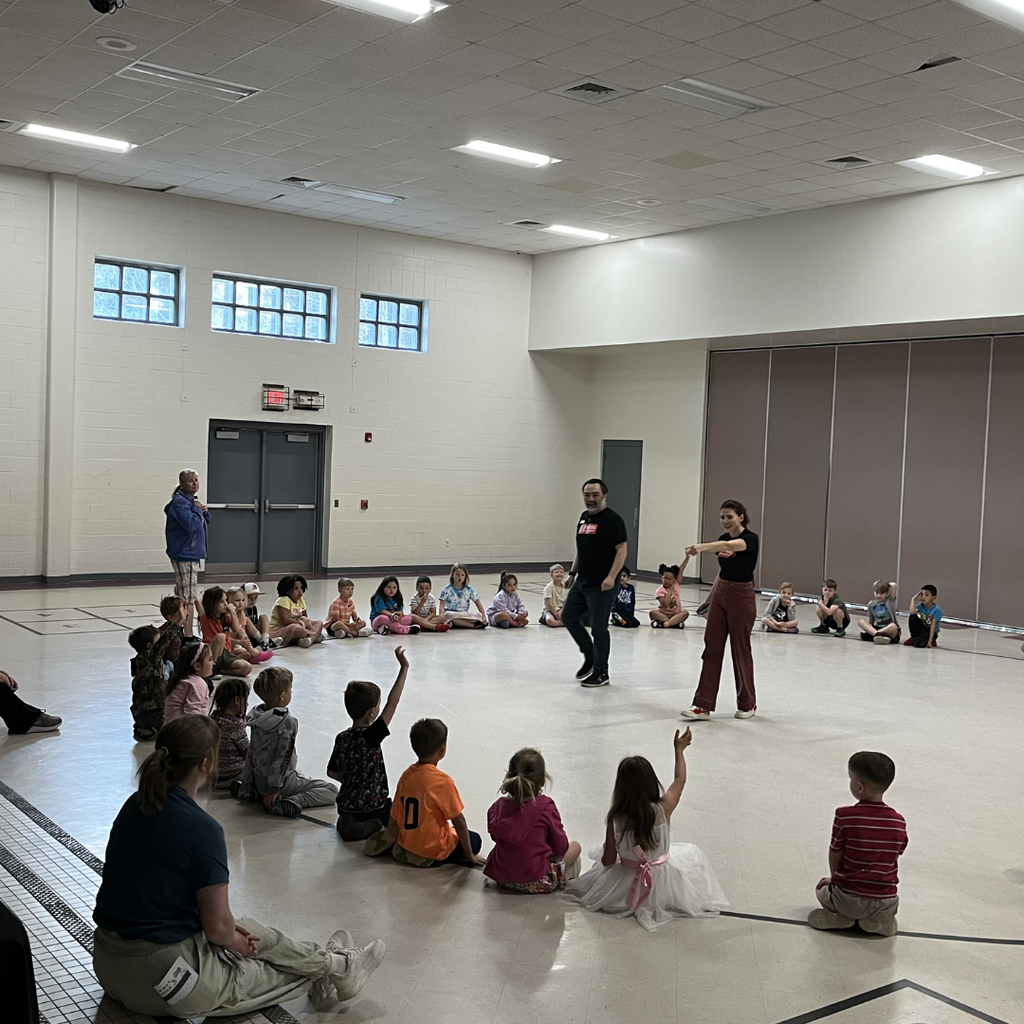 A Great Send-Off to Spring Break!  Last Friday, Perry Harrison Elementary School students explored exciting possibilities during Career Day! From learning about different professions to asking thoughtful questions, students were inspired to dream big about their futures.  What a fun and meaningful way to head into Spring Break! 