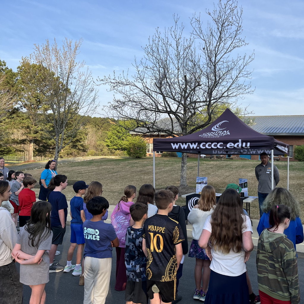 A Great Send-Off to Spring Break!  Last Friday, Perry Harrison Elementary School students explored exciting possibilities during Career Day! From learning about different professions to asking thoughtful questions, students were inspired to dream big about their futures.  What a fun and meaningful way to head into Spring Break! 