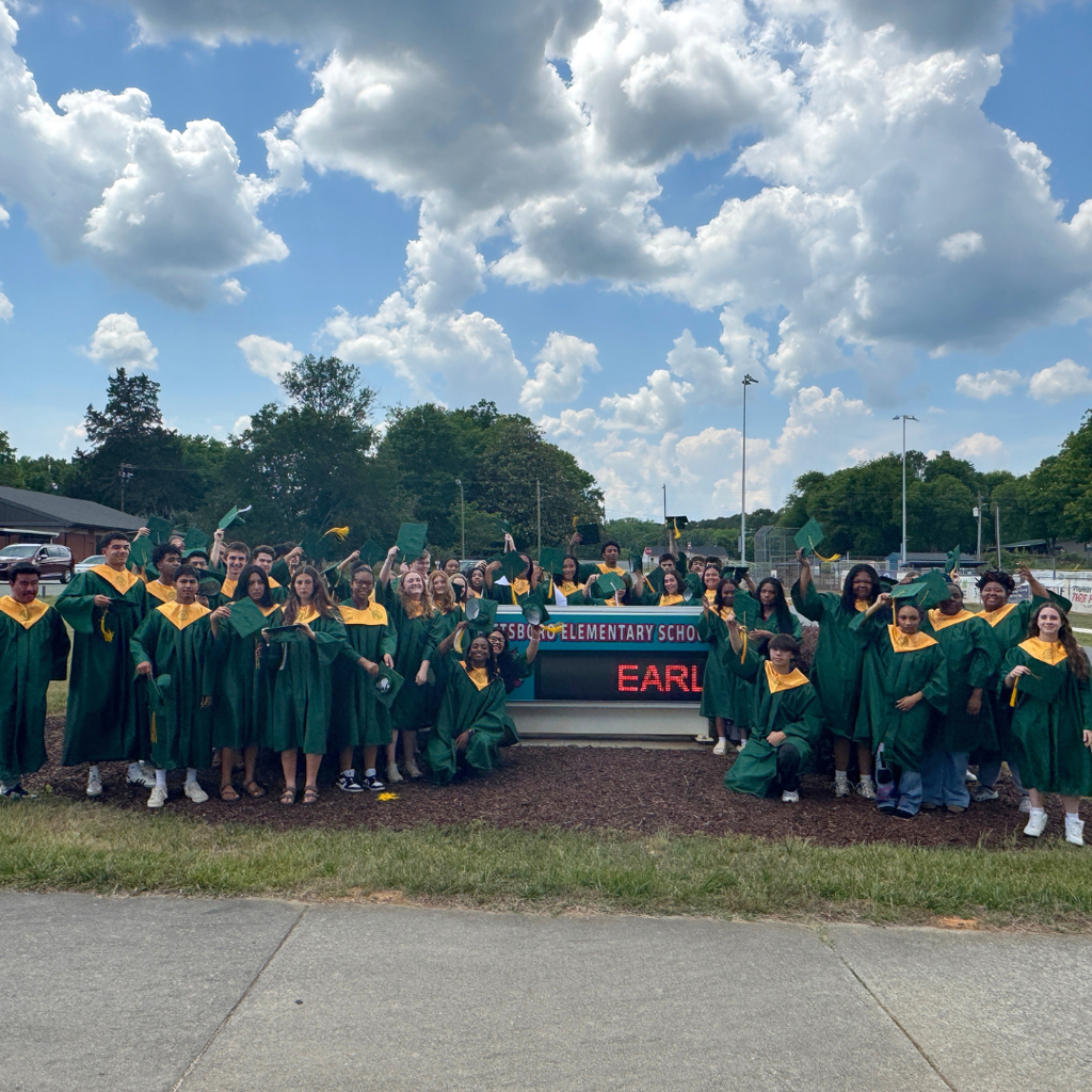 🎓❤️ Yesterday, graduating seniors from Northwood High School took a walk down memory lane during the NHS Graduation Parade at Pittsboro Elementary School!  Current PES students lined the halls with cheers, smiles, handmade signs, and high-fives as the Class of 2026 seniors returned to the place where many of their educational journeys began. Moments like these are a powerful reminder that once you’re part of the CCS family, you’re always part of the CCS family.  Congratulations to the Northwood High School Class of 2026 — your future is bright, and your PES family is cheering you on every step of the way! 💙💛  #ONEChatham #ElevateChatham #CCSClassOf2026