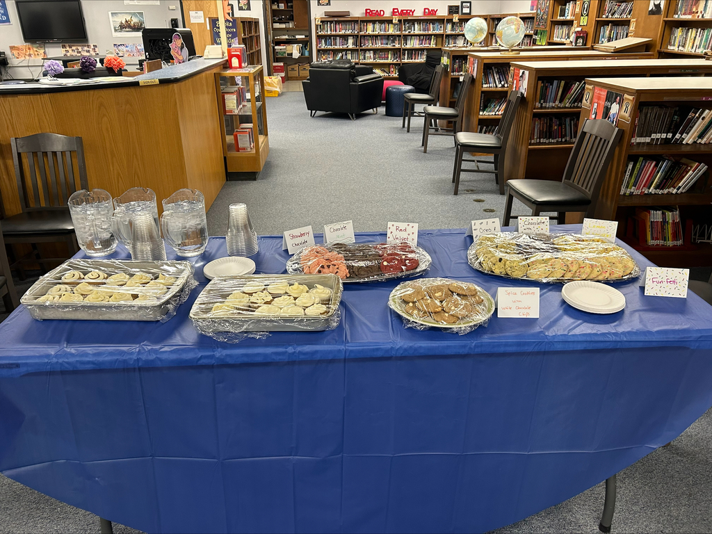 table with cookies