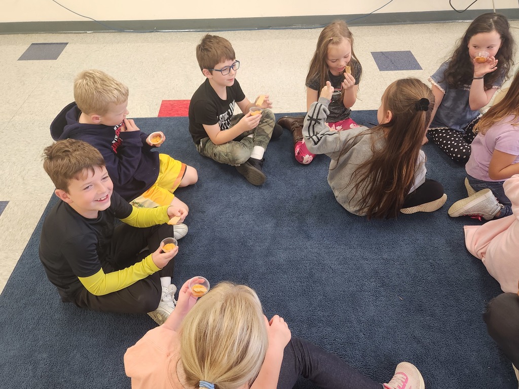 students tasting pumpkin pie