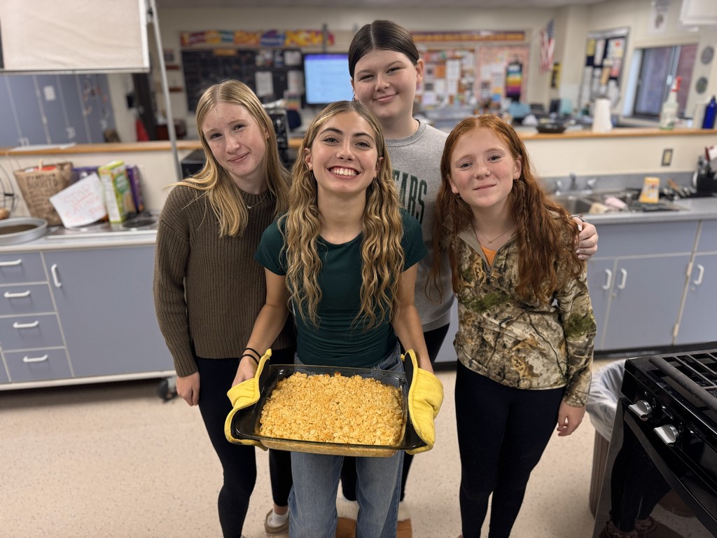 students making mac and cheese