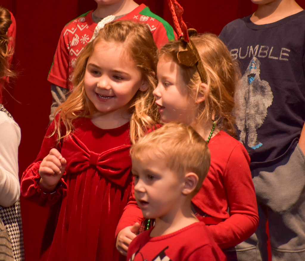 pre k students singing