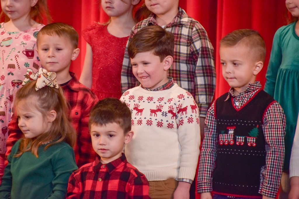 pre k students singing