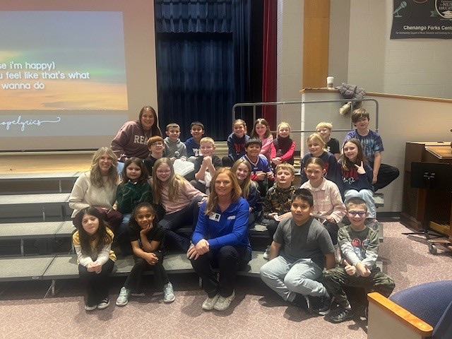 students with guest speaker