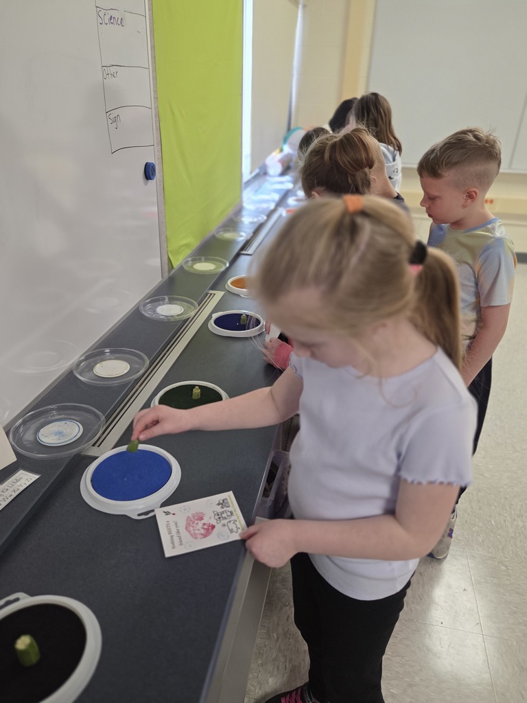 elementary students during ag in the classroom