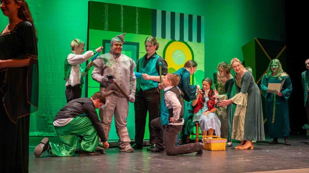 wizard of oz musical