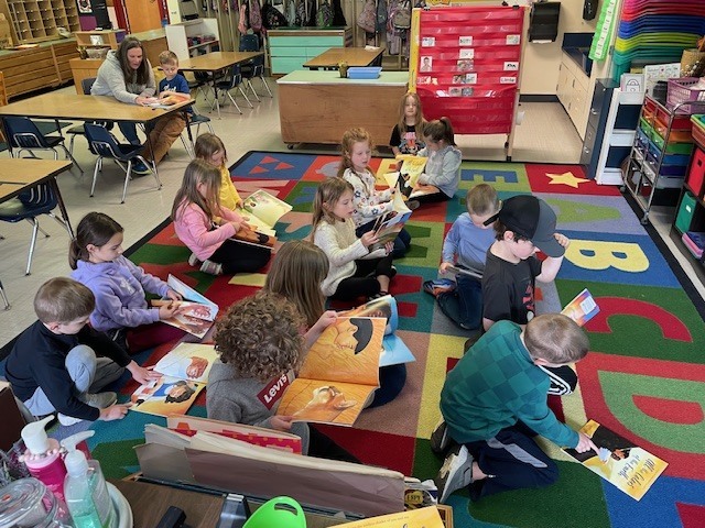 students reading books