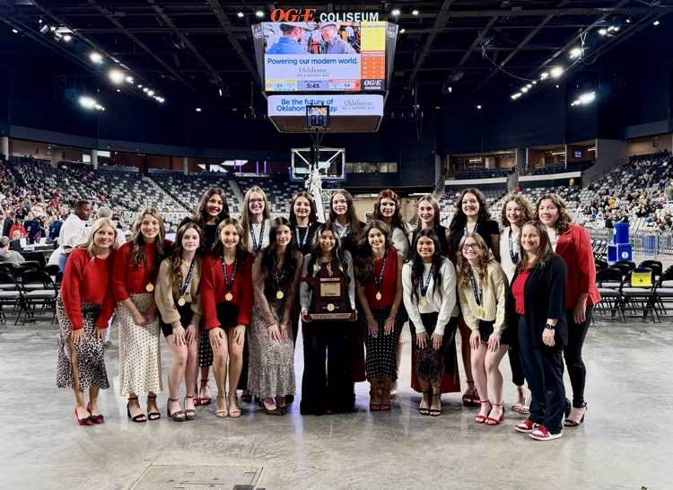 2026 picture of the Lady Chiefs basketball team. academic state champion for class A