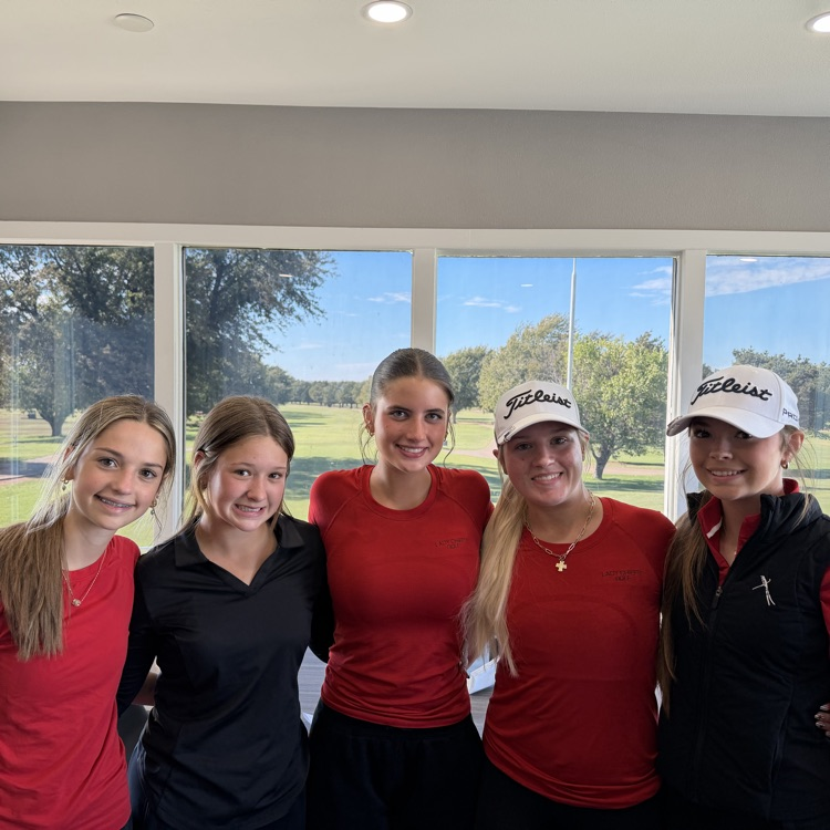 photo of the girls golf team fall 2026