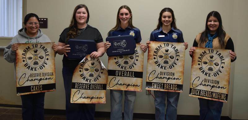 Farm to Table winners L to R: Aileen Ordonez, Caedyn Campbell, Talyn Allison, Tessa Littlefield and Christina Salinas