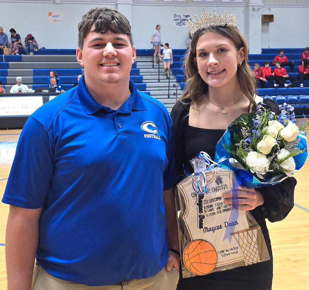 2026 Winter Homecoming Queen Maycee Dean and  King Wyatt Whittley