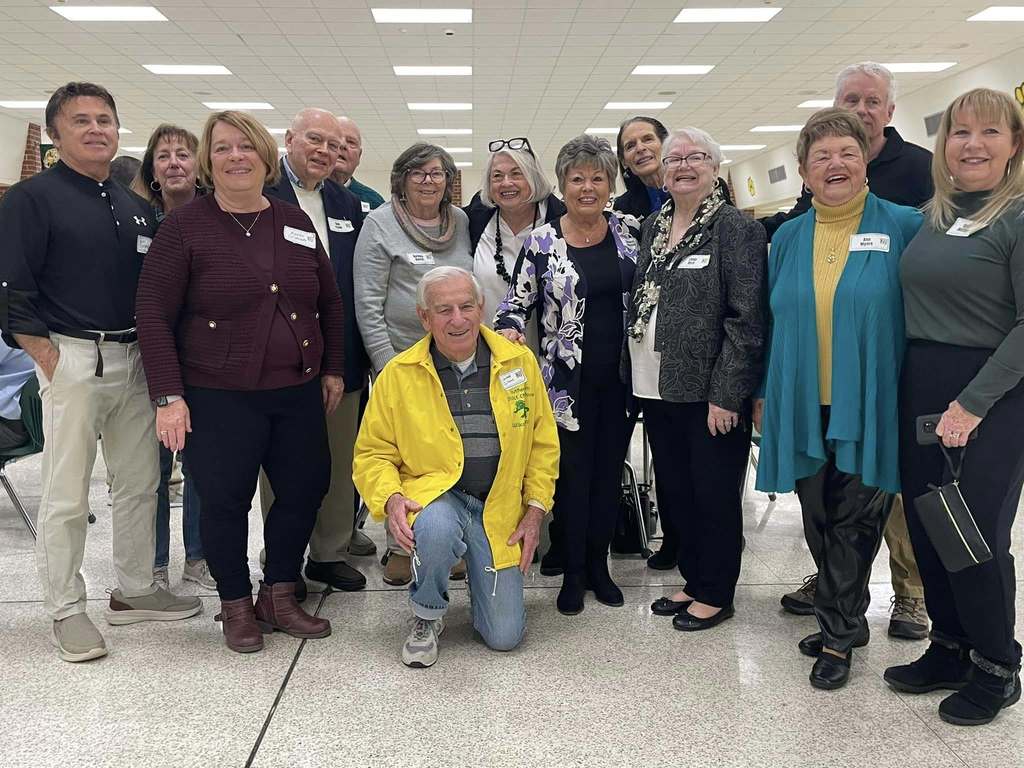 Group of former GBHS Faculty