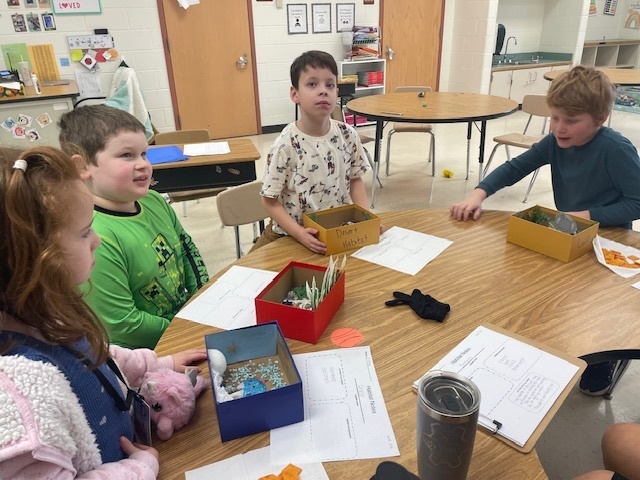 Mrs. Roderick and Mrs. Fitch's students had an amazing time exploring and learning about the diverse animal habitats both on land and in the water.