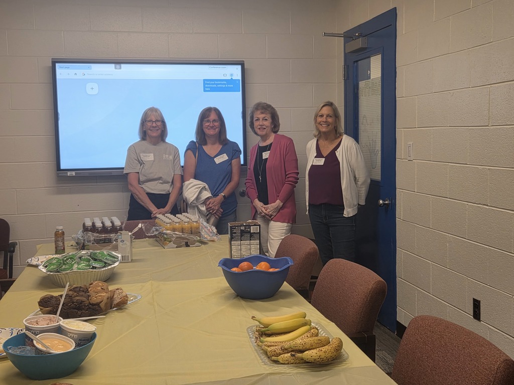 River Oak Church Volunteers with breakfast
