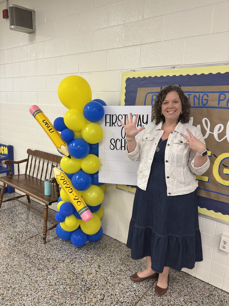 Mrs. Steadman ready for the 1st day.