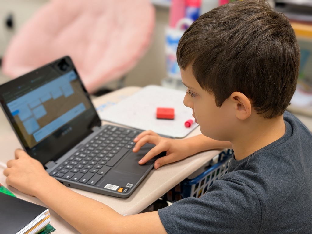 Learning with Nearpod in Mrs. Wallace and Mrs. Jackson's class