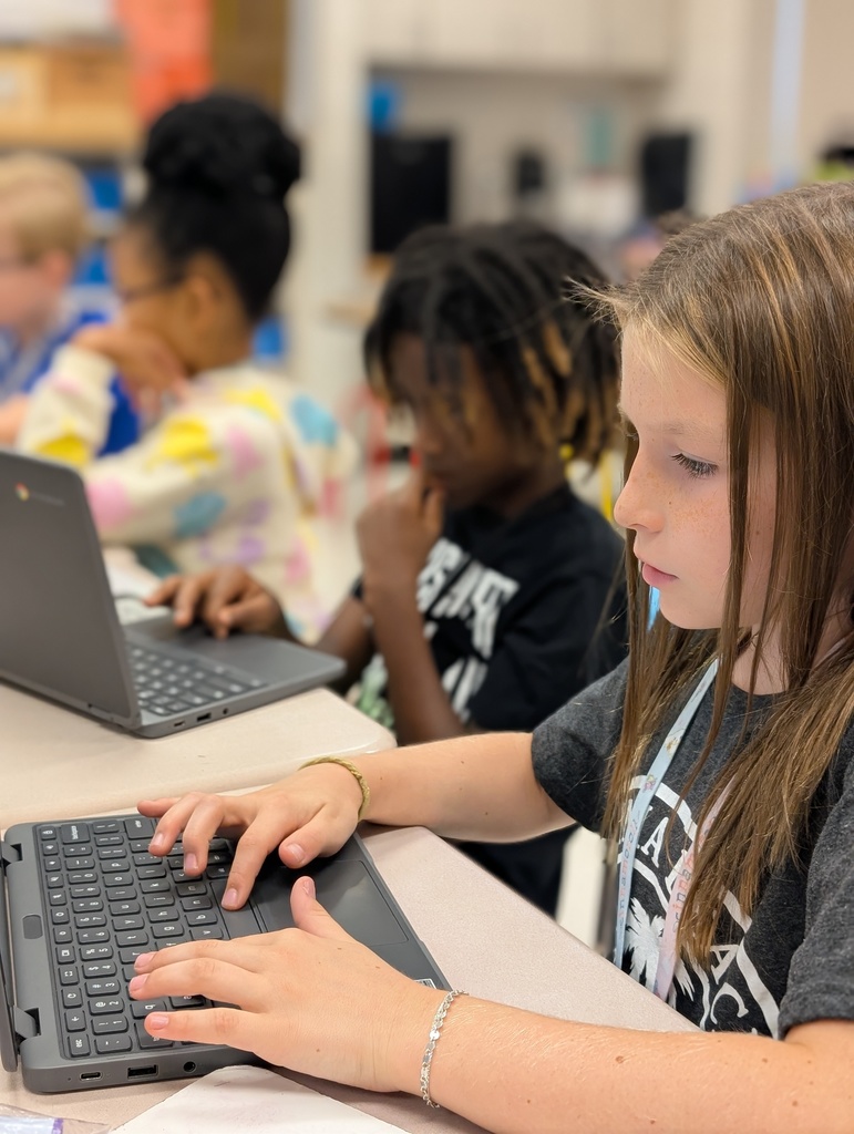 Learning with Nearpod in Mrs. Wallace and Mrs. Jackson's class