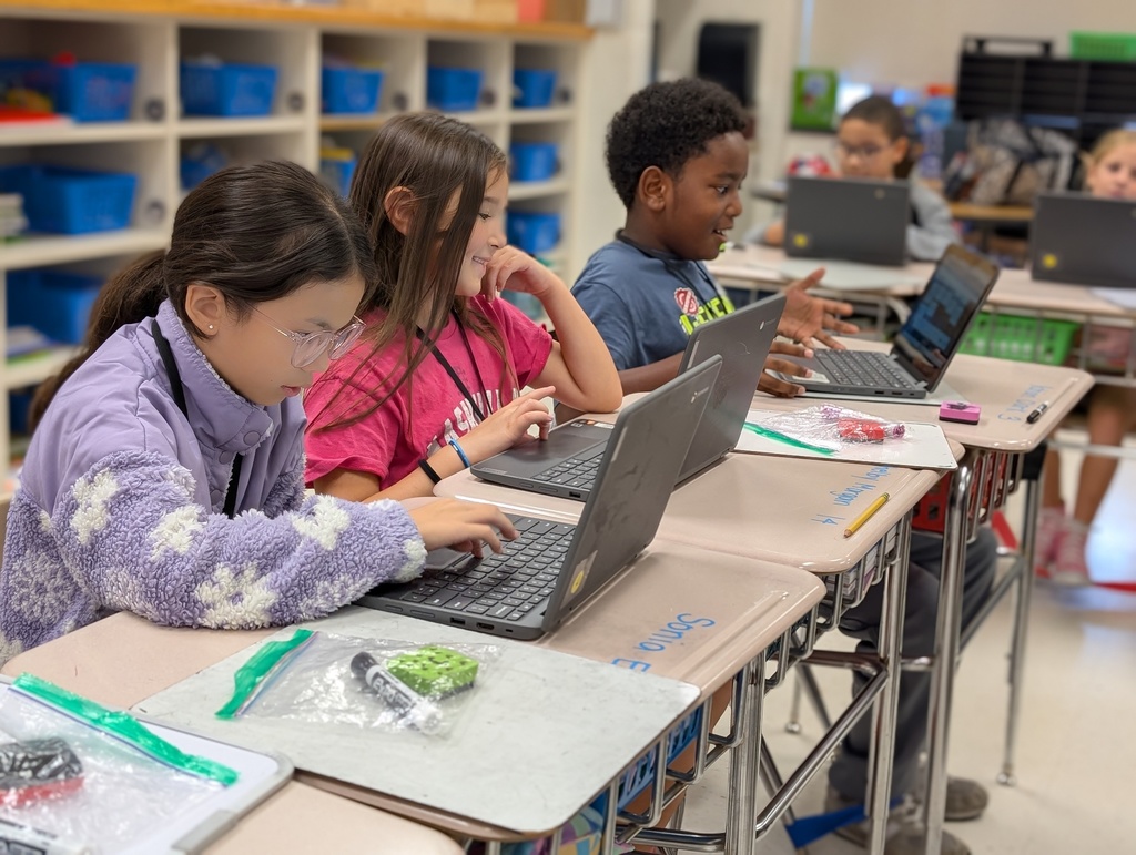 Learning with Nearpod in Mrs. Wallace and Mrs. Jackson's class