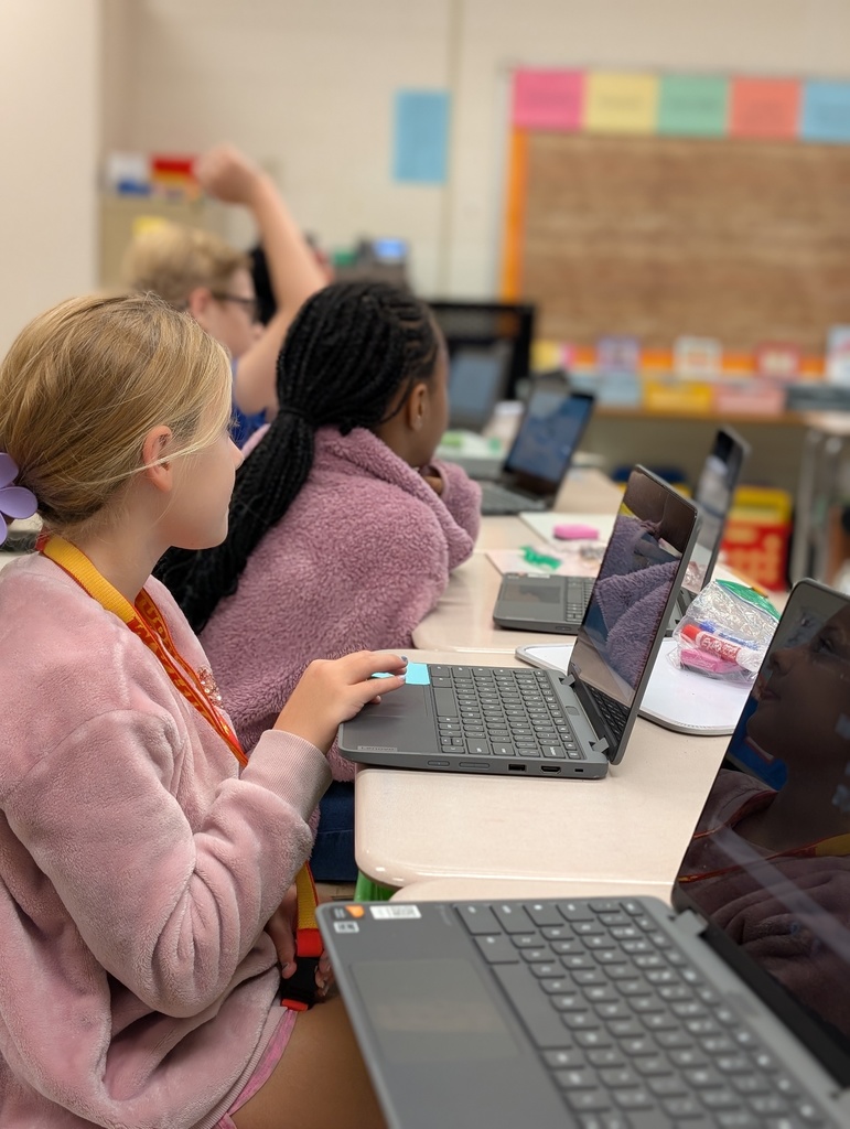 Learning with Nearpod in Mrs. Wallace and Mrs. Jackson's class