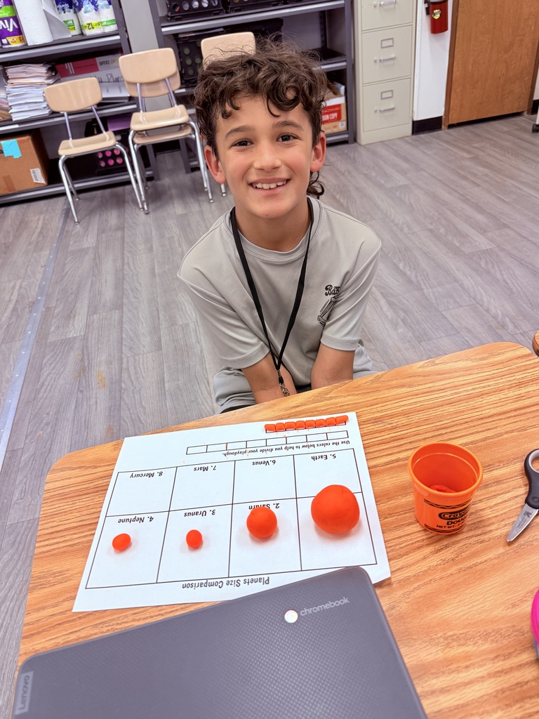 In Science, students had a great time exploring the different sizes of the planets. Students had to follow step-by-step directions to create the planets out of playdough and were amazed at just how much BIGGER the Gas Giants are compared to the Terrestrial planets.