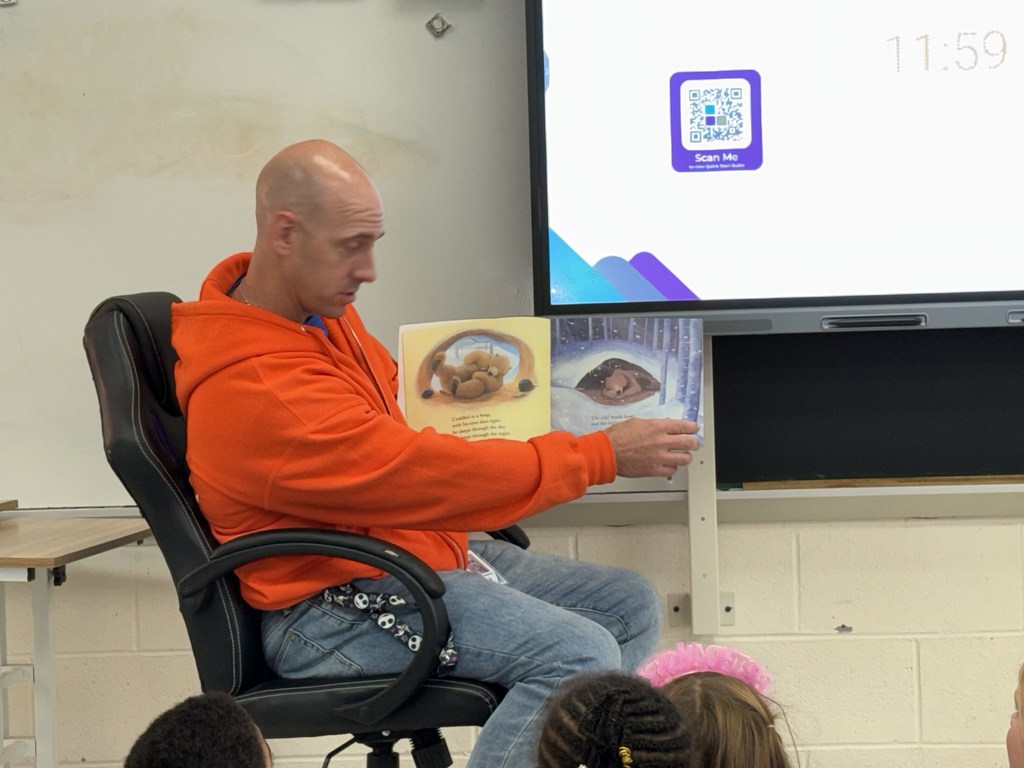 This past Friday, Mrs. Phillips’ class welcomed Administrative Specialist Mr. Heberling as their guest reader. The students thoroughly enjoyed his visit and the story he shared!