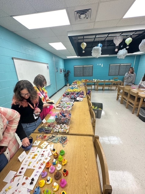 students shopping at school store