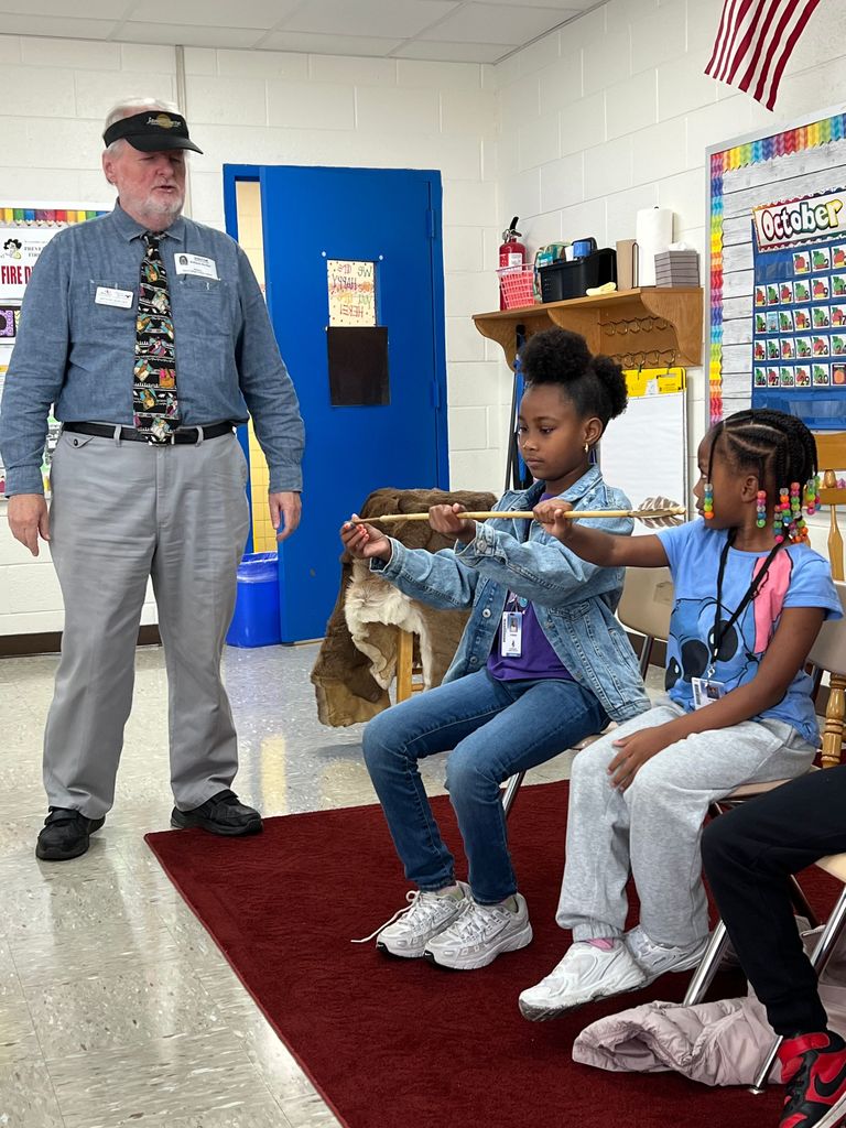 2nd grade with  Jamestown presenter looking at arrows