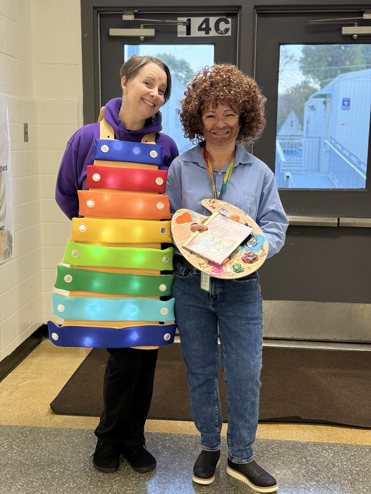 𝐛𝐨𝐨𝐤 𝐜𝐡𝐚𝐫𝐚𝐜𝐭𝐞𝐫 𝐝𝐚𝐲