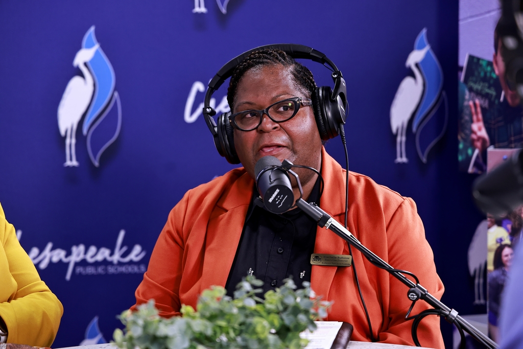 Nischelle talking in the studio.