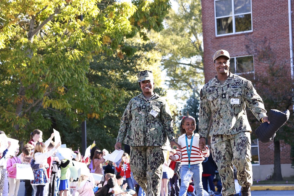 Hickory Elementary Veterans Day Parade