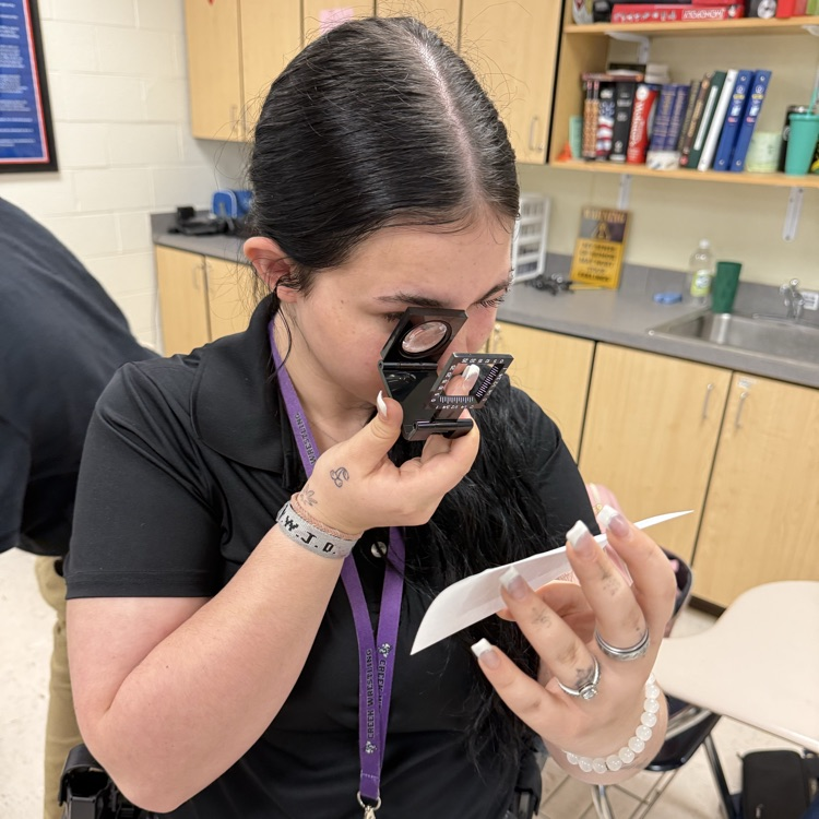 criminal justice students lifting fingerprints