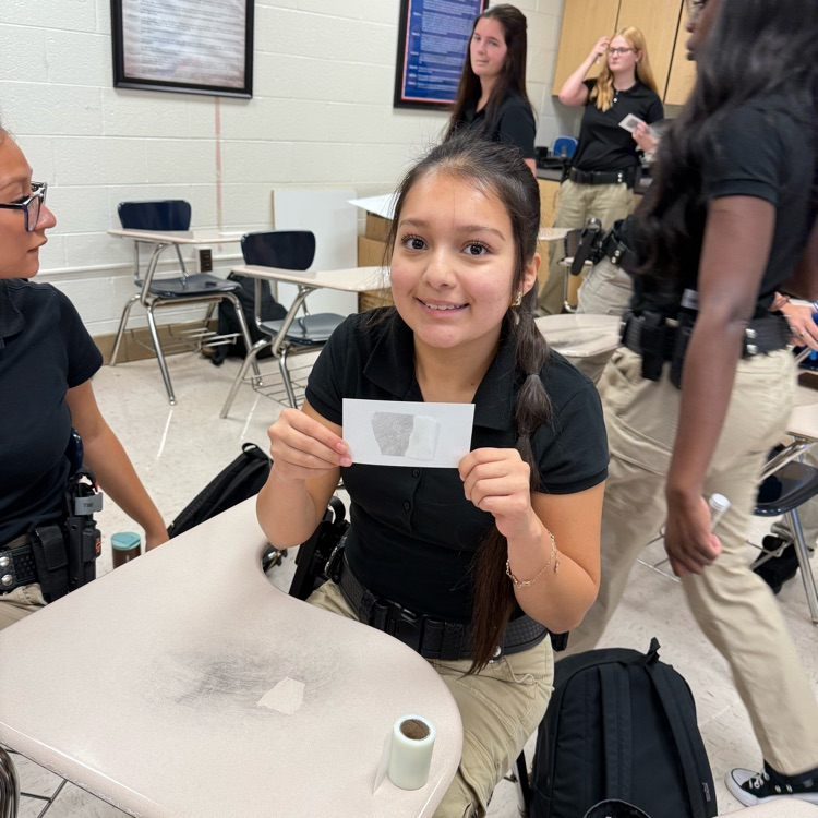 criminal justice students lifting fingerprints