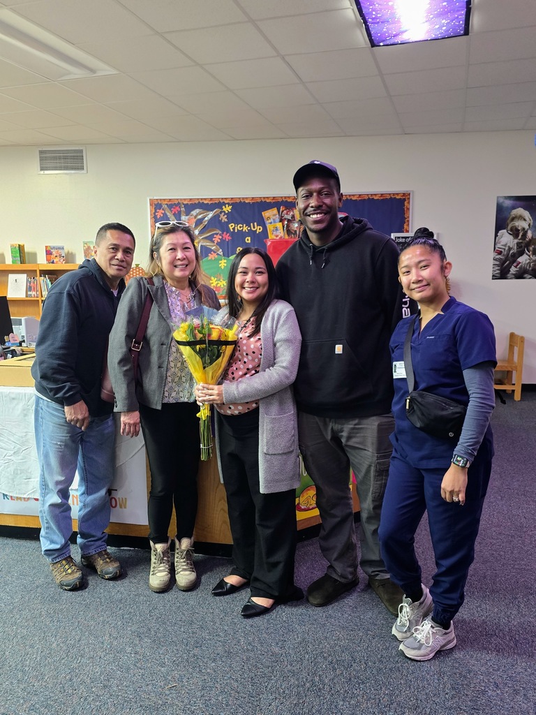 Alyssa Banas - Reading Teacher of the Year and her family