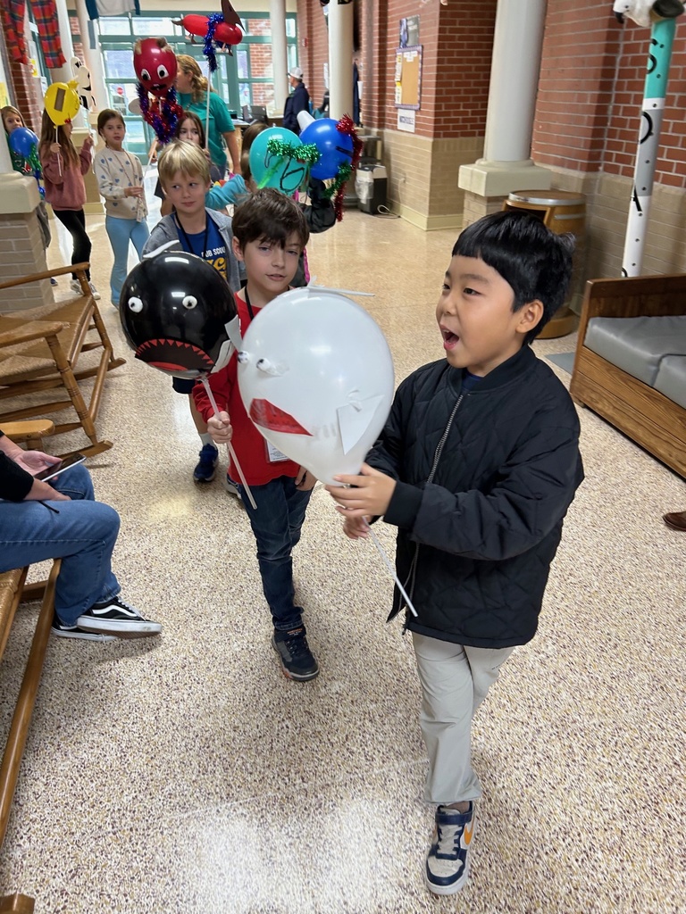 Balloons over Broadway