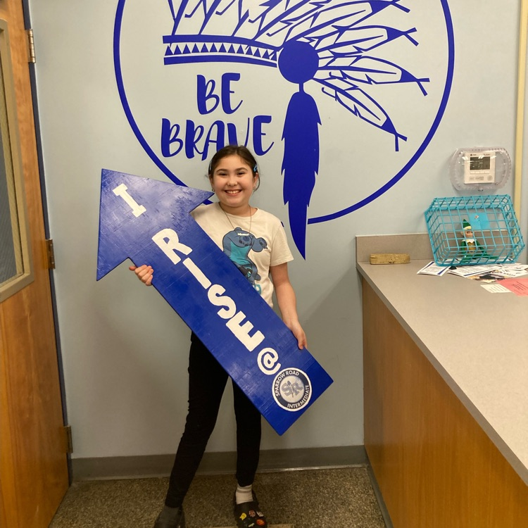 students with RISE arrow