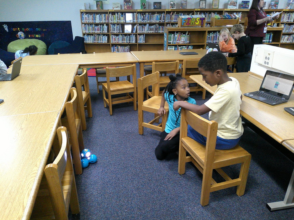 students code and observe Dash bot