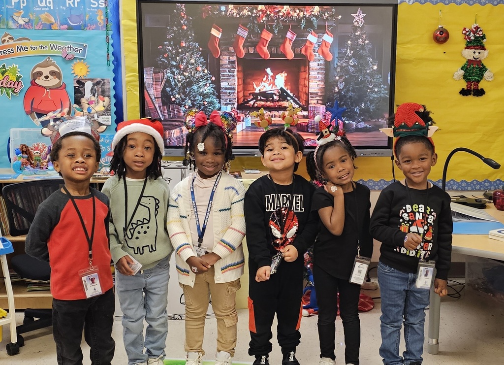 students and staff on spirit day